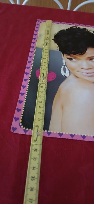 Poster Rihanna, novo