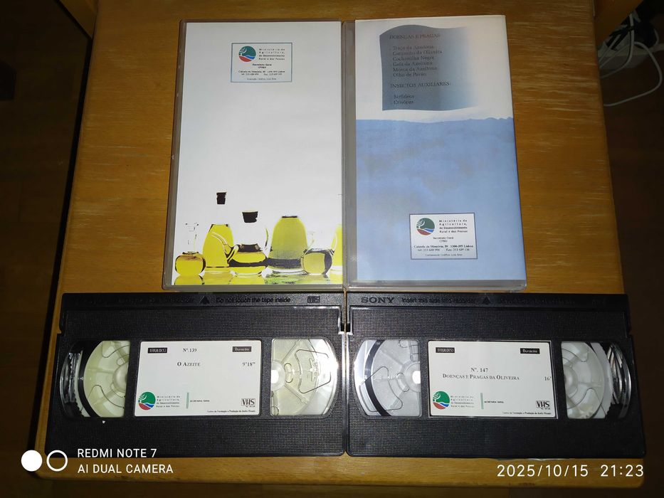## vhs vídeo Doenças e Pragas da Oliveira / O Azeite €7 cada ##