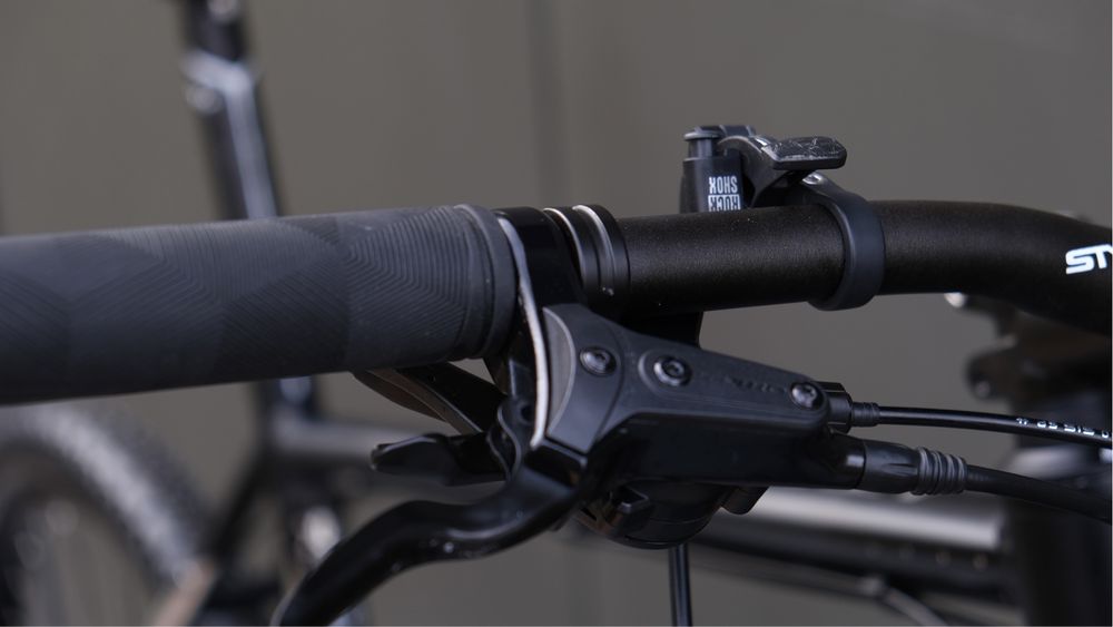 Велосипед гірський Bulls LT 29 Deore RockShox