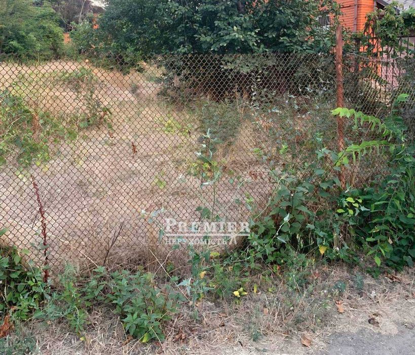 Продам ділянку в Лісках на вулиці Морська