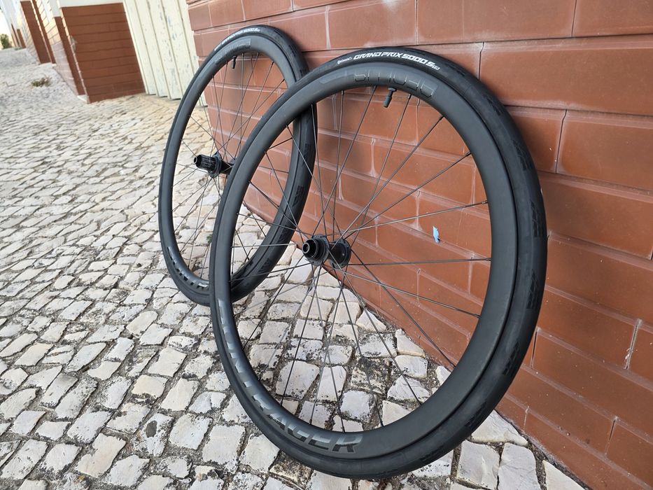 Rodas em carbono disco Bontrager Aeolus Elite 35
