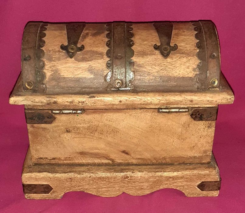 Baú/Guarda-Joias em Madeira