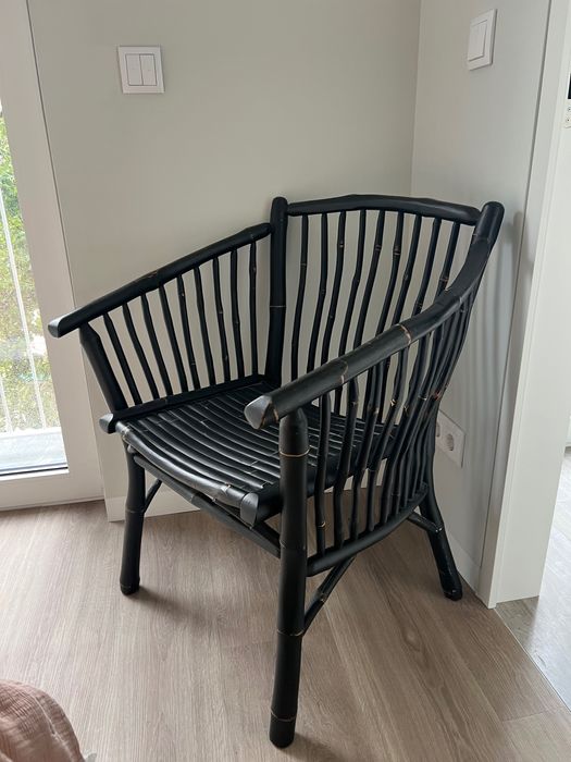 Cadeira madeira - em excelente estado como nova