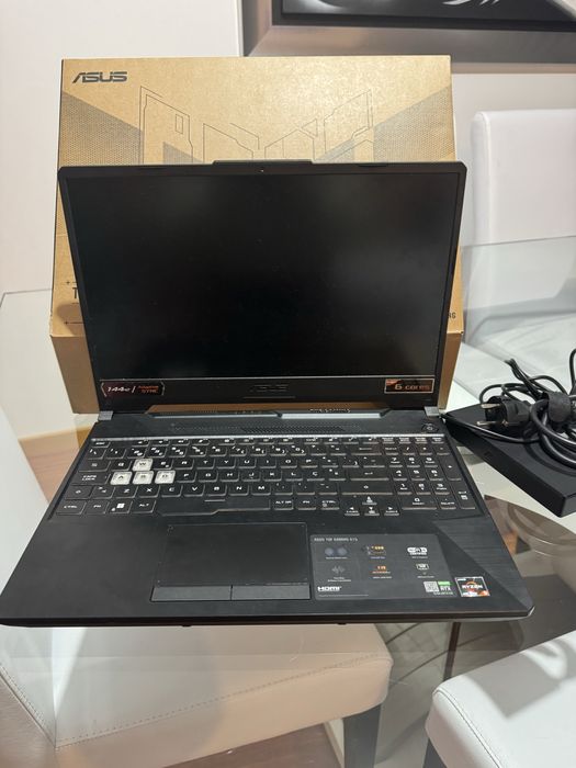 Asus com muito pouco uso