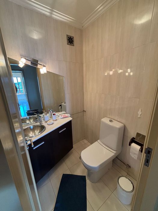 Arrendo quarto proximo ao corte ingles