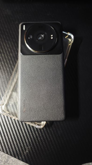 Продам xiaomi 12s ultra 12/256 не работает экран.