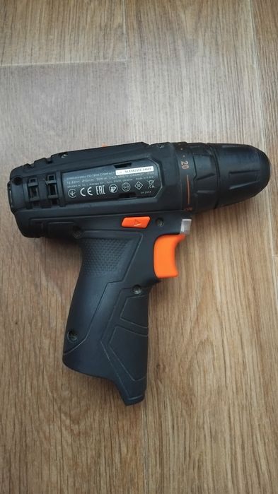 Акамуляторний інструмент