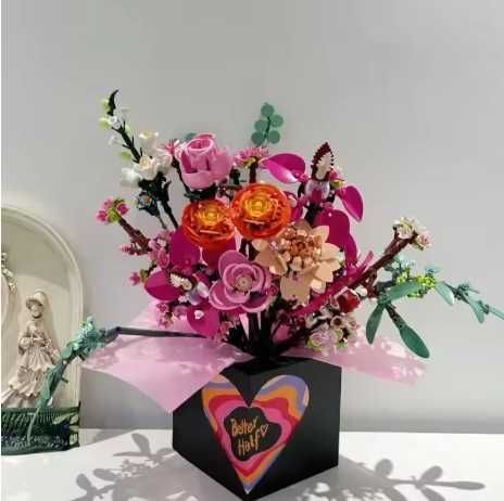 Квітковий конструктор "Pretty Pink Flower Bouquet" подібний до Lego