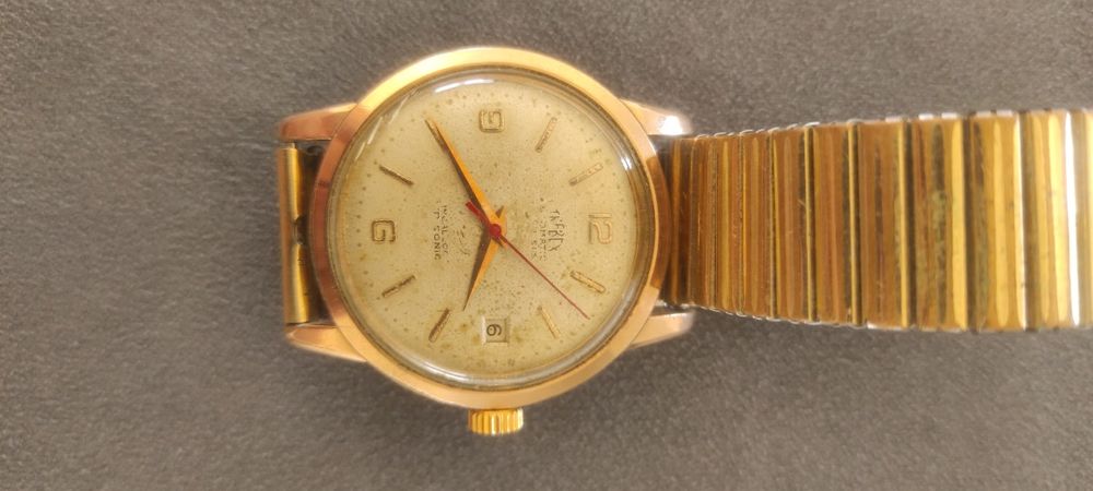 Relógio automático antigo