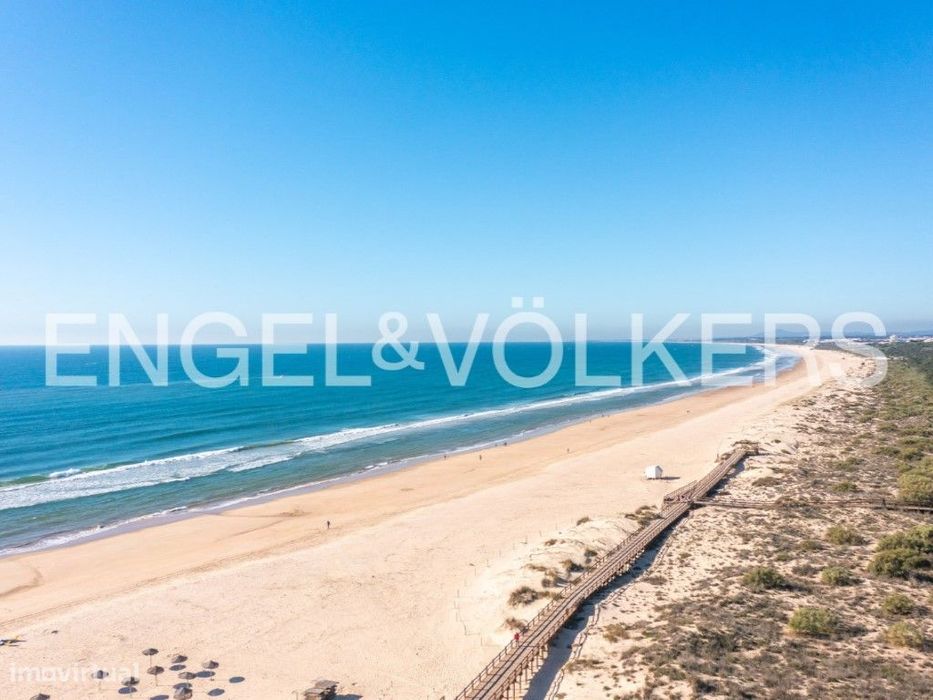Novo Empreendimento com Piscina em Monte Gordo