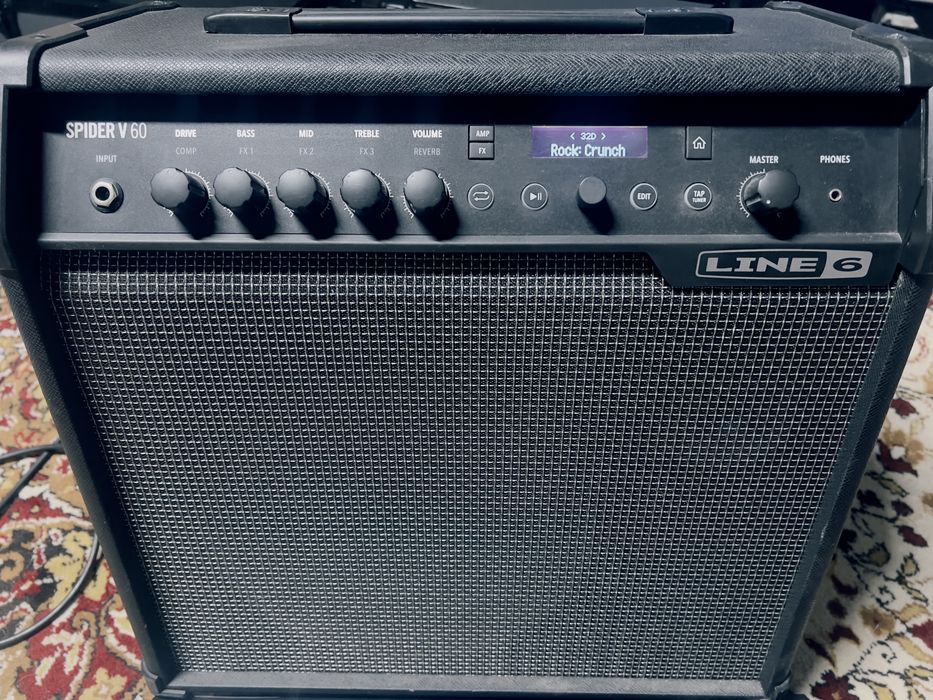 Line 6 Spider V 60W com pedaleira FBV3