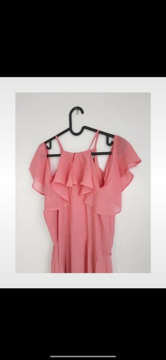Romantyczna zwiewna z falbanami ASOS L