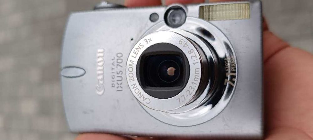 легендарна мильничка  Canon IXUS 700 7,1mp 3x Zoom+Повний Комплект
