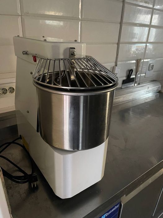 Продам тестомес б/у