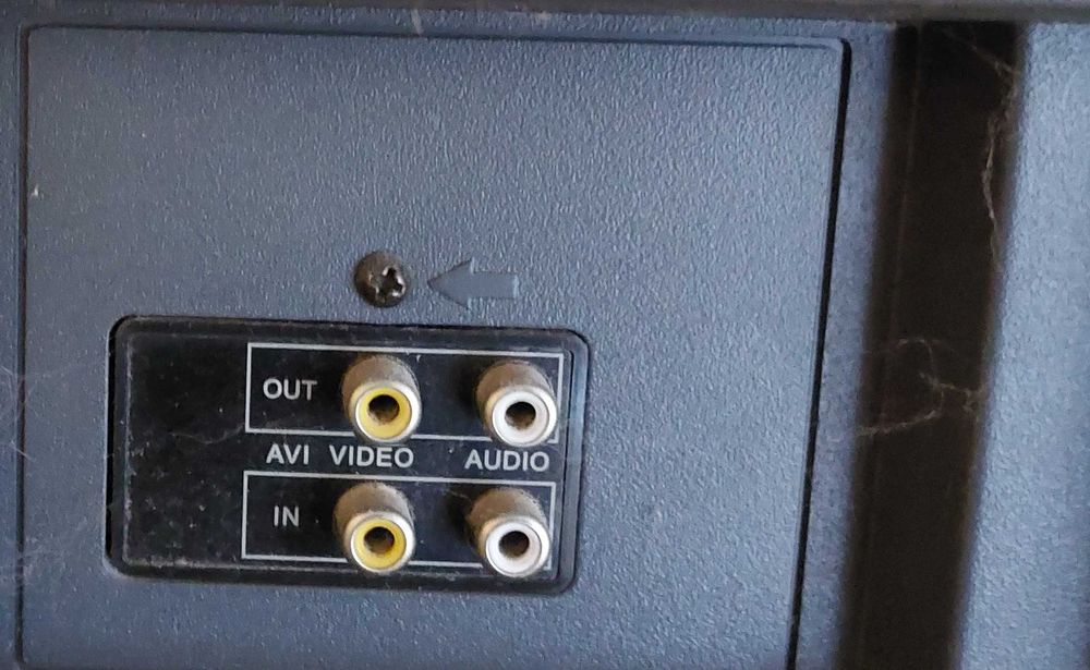 Телевізор LG RT-21FB35M