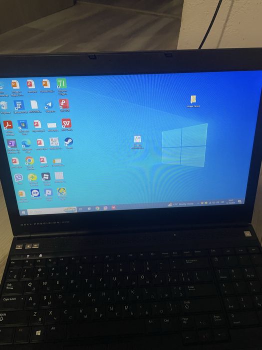 Ноутбук Dell з моделлю Precision M4700