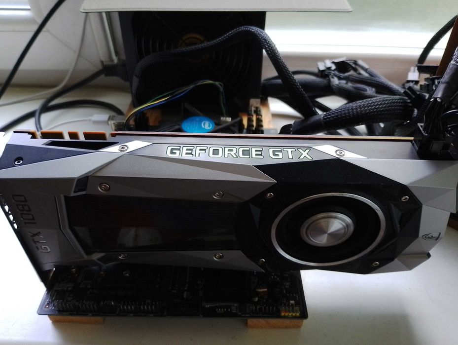 NVIDIA GeForce GTX 1080 8GB — Легенда, всё ещё в строю!
