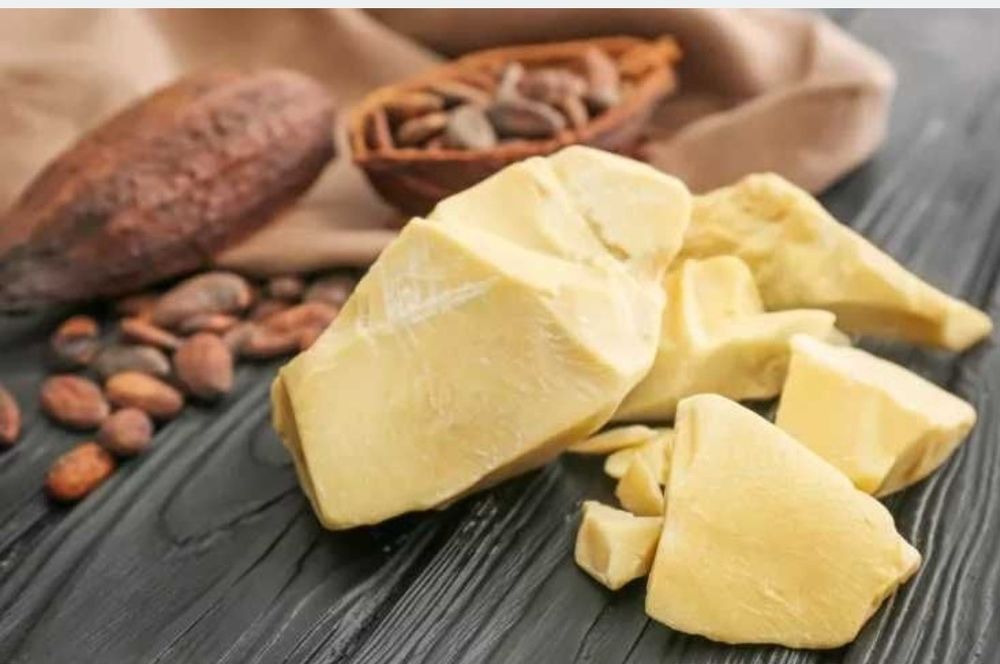 Крем для обличчя з натуральних компонентів.