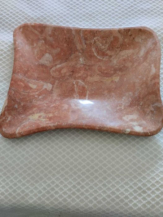 Fruteira em mármore rosa