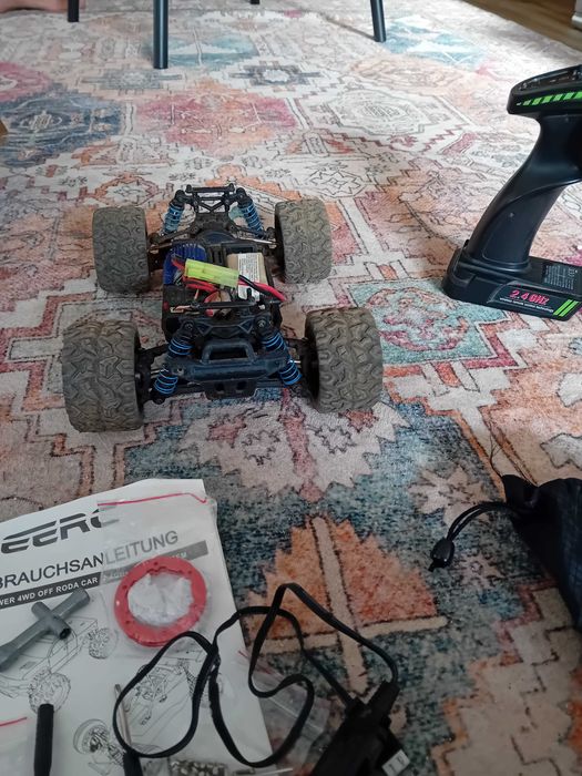 Carro telecomandado derc