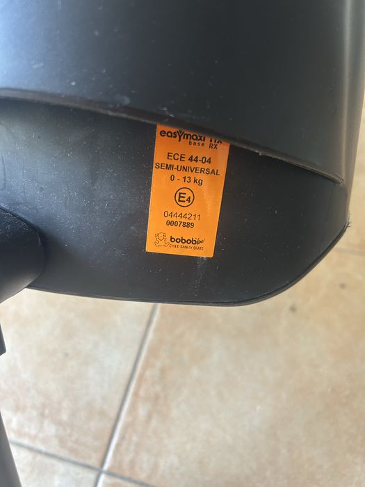 Vendo isofix em muito bom estado