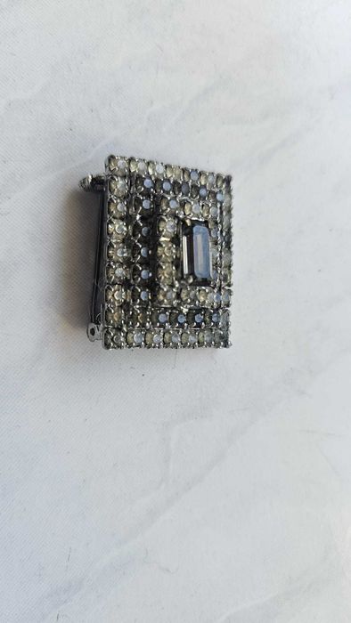 Alfinetes de peito /pregadeiras / broches antigos