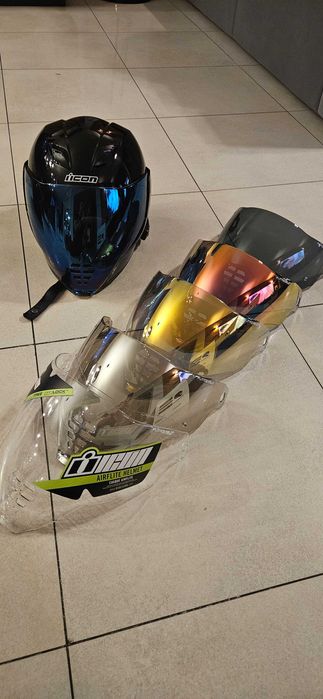 Kask Icon Airflite Black + Cardo Fredcome 4+ JBL