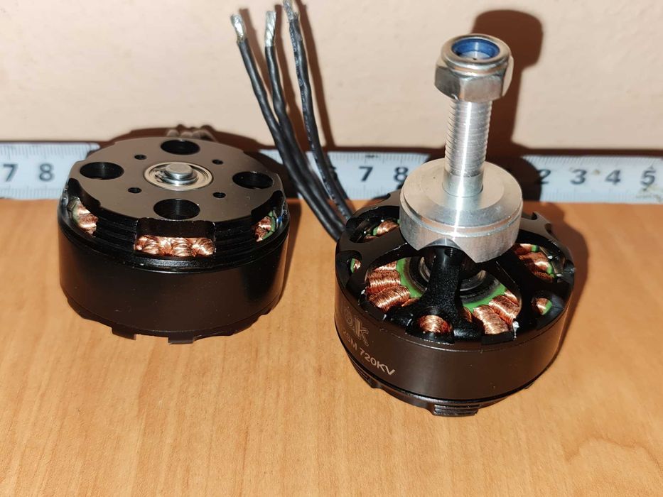 Двигуни для вантажного дрона авіамодель