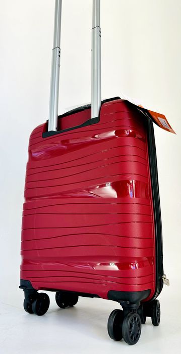 Nowa walizka niepękająca kabinowa 52 cm bordowa
