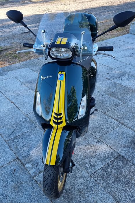 Vespa Sprint "Racing Sixties"