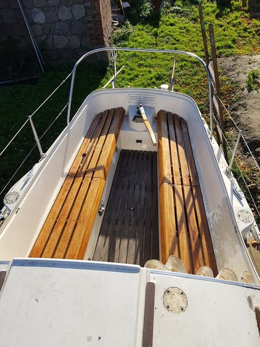 Jacht żaglowy łódź