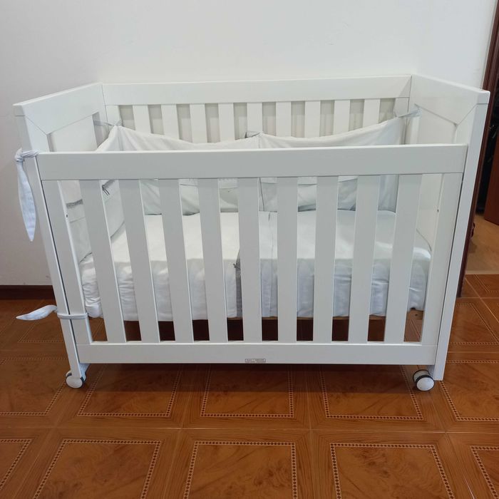 Vende-se berço de boa qualidade com o Kit Cosleep