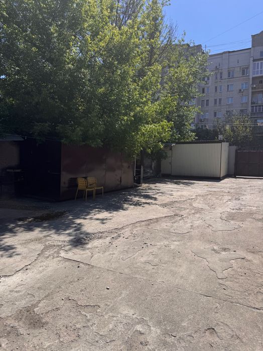Без комісії! Торг Продаж Поділ будівля нежитлова Межигірська, 550 кв.м, 2 поверхи, 1 050 000у.е