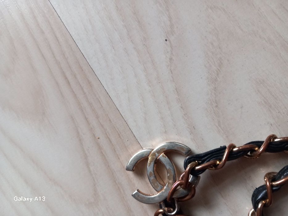 Chanel mała torebka czarna