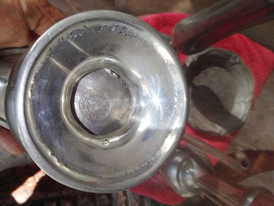 caixas e peças em estanho