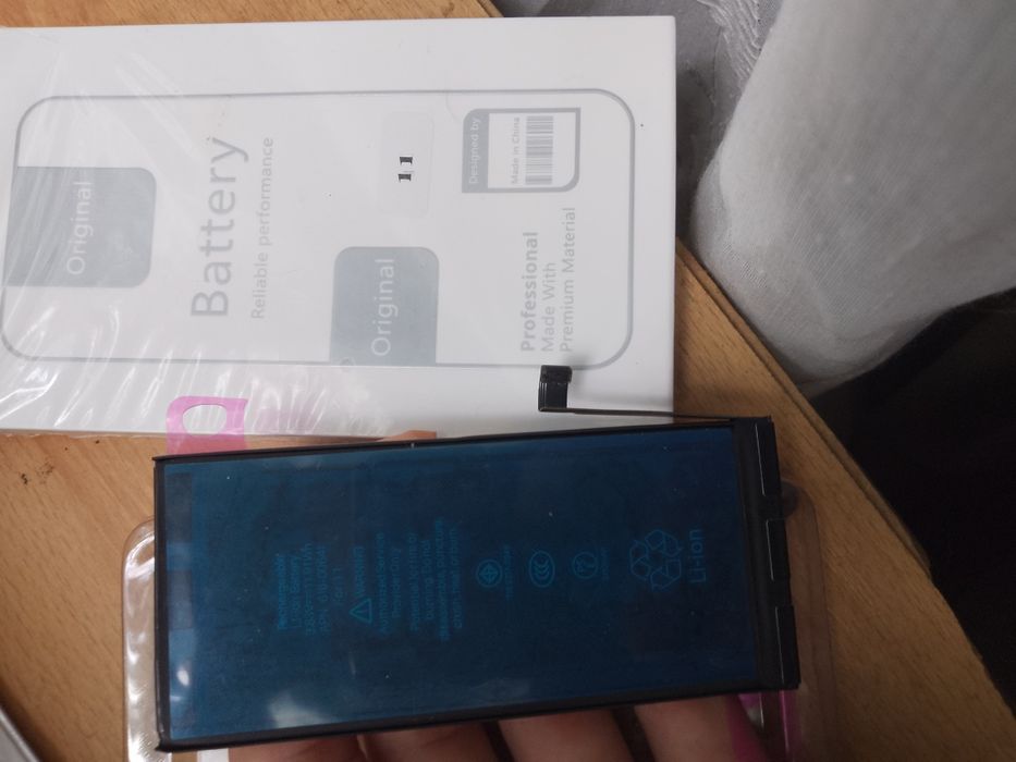 Батарея на айфон 11