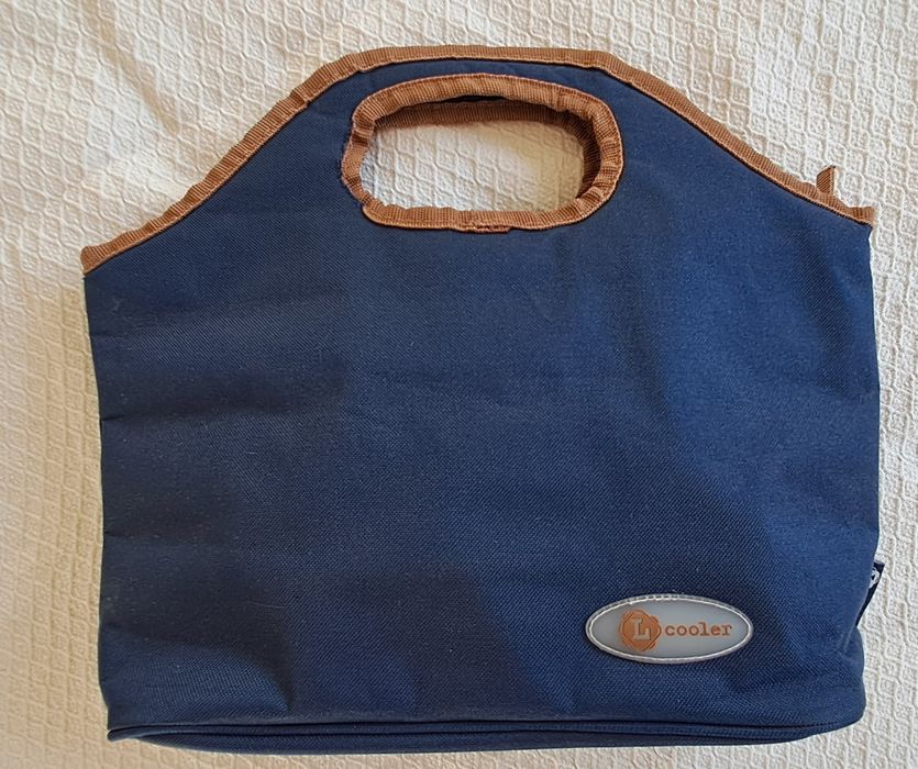 Lancheira térmica  nova