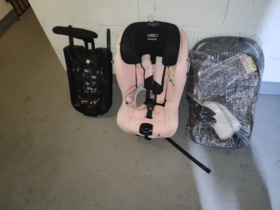 Fotelik samochodowy 2x Axkid Modukid + baza. Od niemowlaka do 105cm
