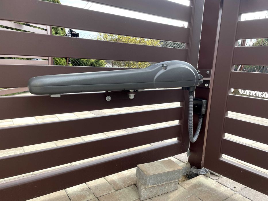 Napęd do bramy skrzydłowej DEA MAC24 -możliwy montaż 3 lata gwarancji