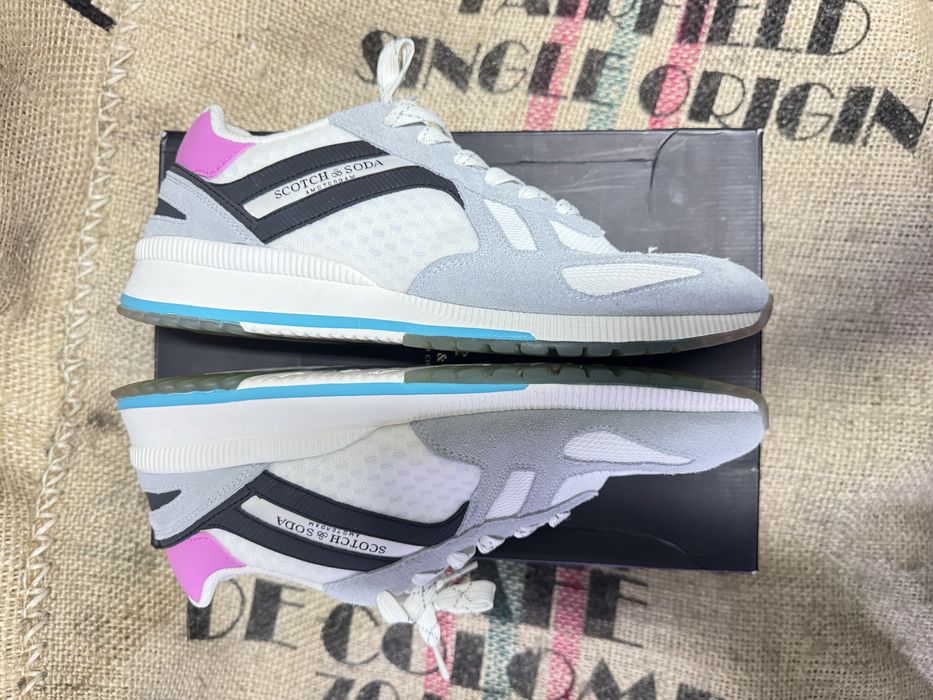 Sapatilhas Scotch & Soda modelo Vivex tamanho 46 EU