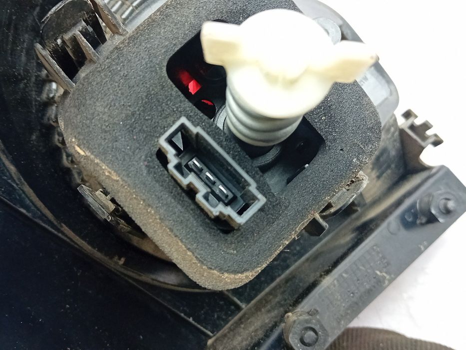 Farolim esquerdo VOLKSWAGEN Golf VI (5K1)