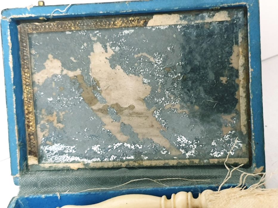 Antigo estojo de conjunto de tratamento dentario Touron Paris