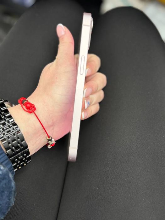 Продам Iphone 13 на 128 gb