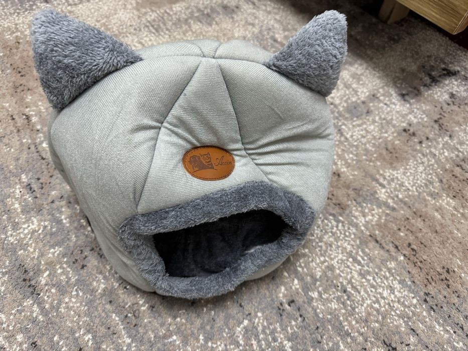 Лежанка  для кота;будиночок для кота