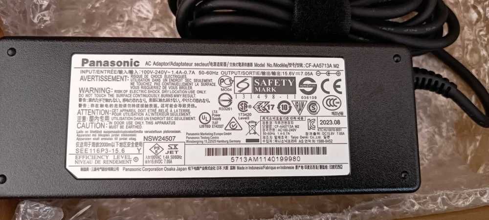Carregador original Panasonic 15.6v 7.05a Novo