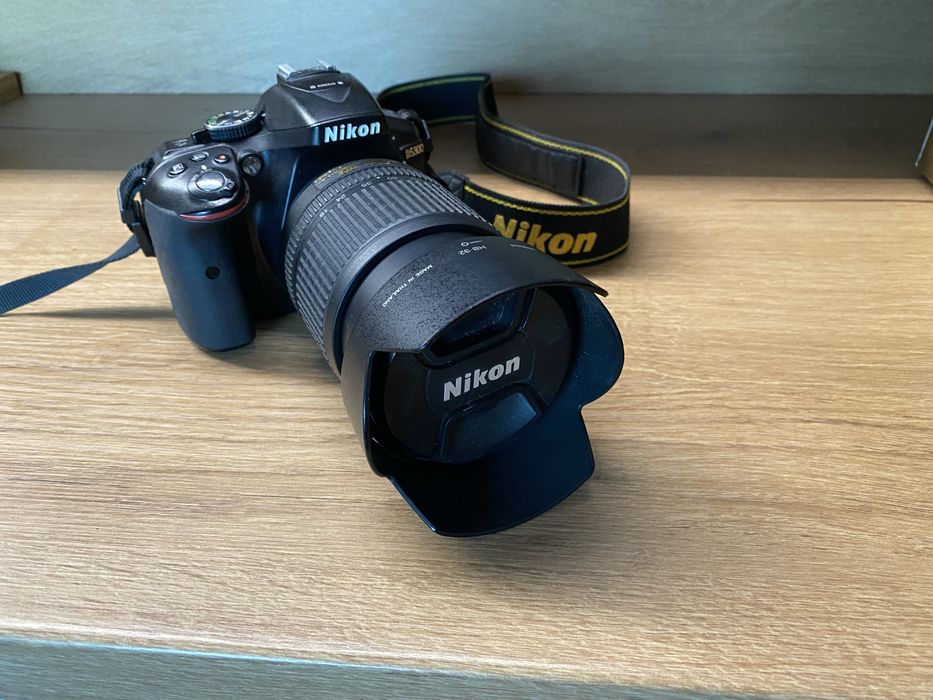 Nikon 5300 z obiektywem 18-105