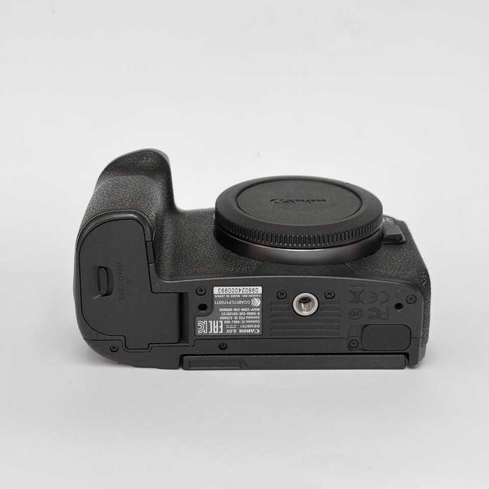 Canon EOS-R Canon R body, przebieg <88.000