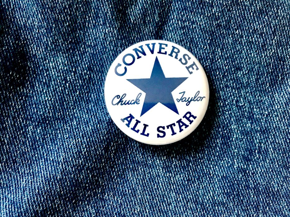 Converse All Star przypinka