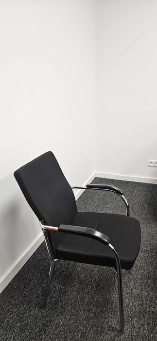 komplet 8 krzeseł firmy Loco II