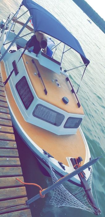 Łódź motorowa, żaglówka kormoran.